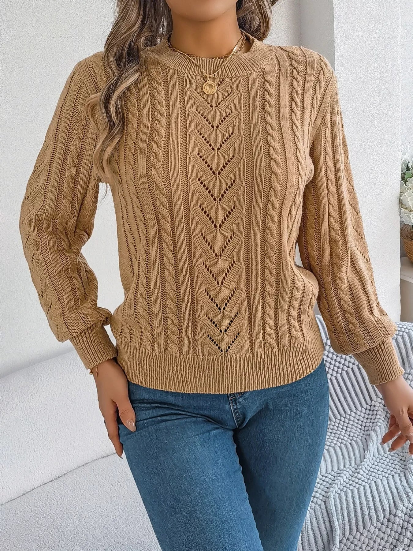 Cable-Knit Round Neck Sweater 