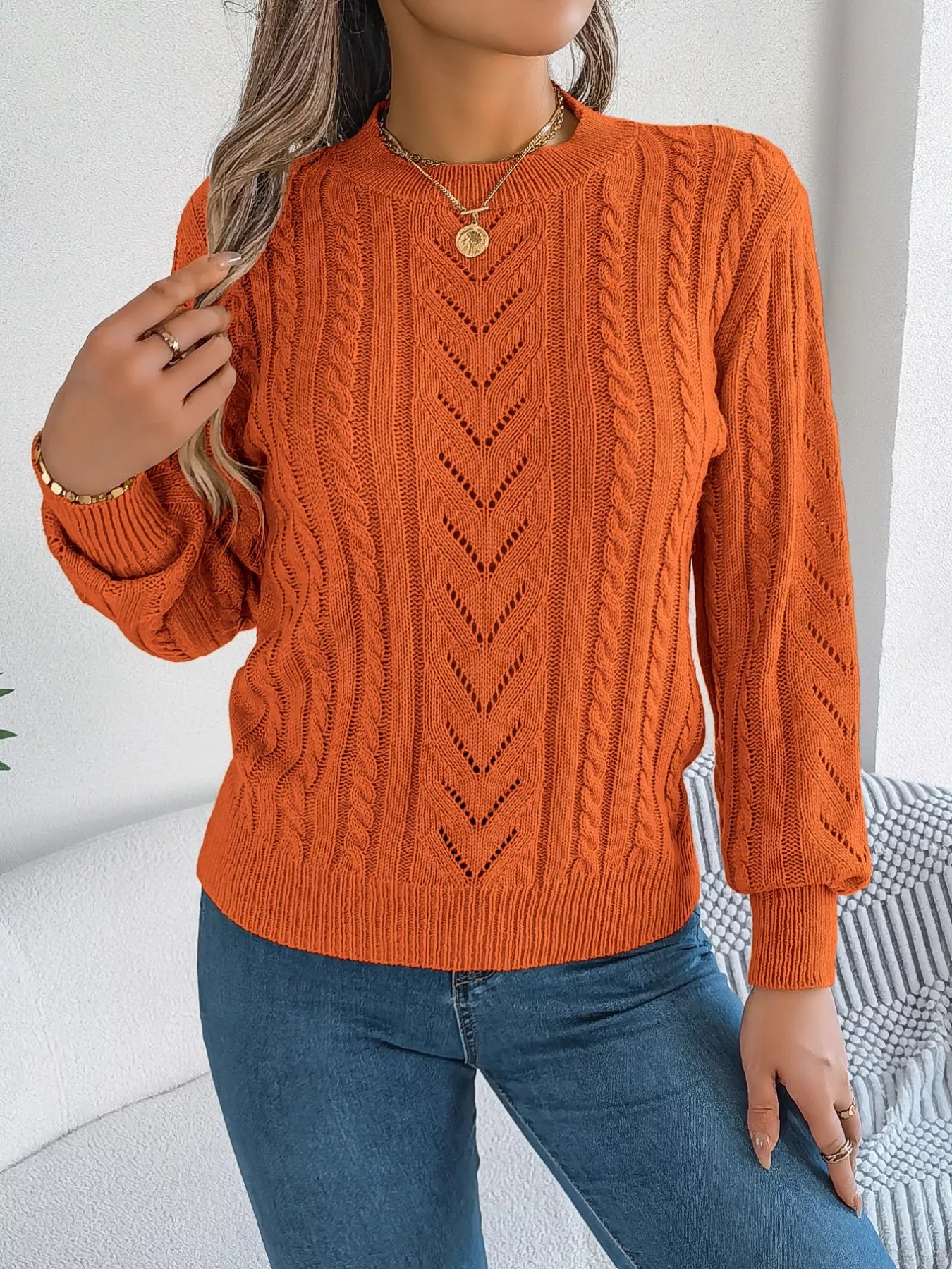 Cable-Knit Round Neck Sweater 