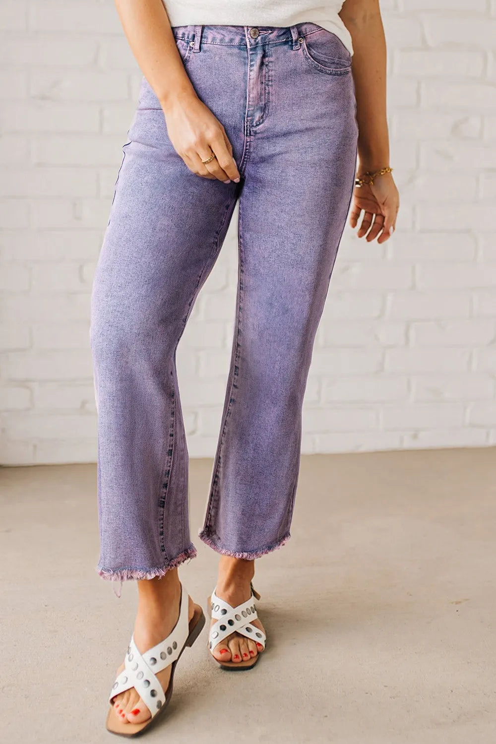 Washed Raw Hem Cropped Jeans 