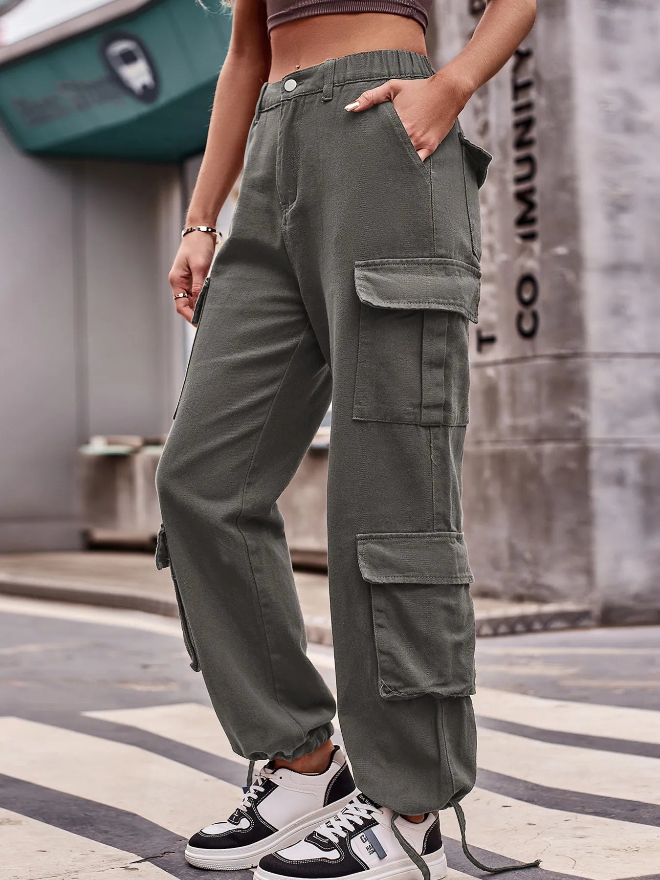 Casual Wide Leg Cargo Jeans 