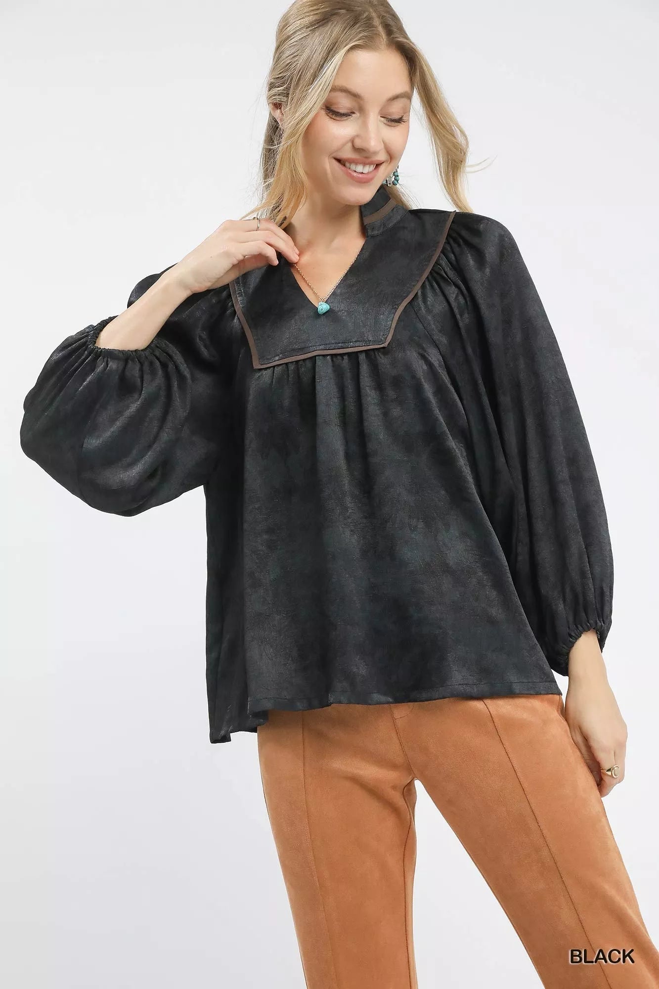 Umgee Crinkle Brocade Long Sleeve Blouse 