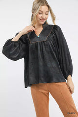 Umgee Crinkle Brocade Long Sleeve Blouse 