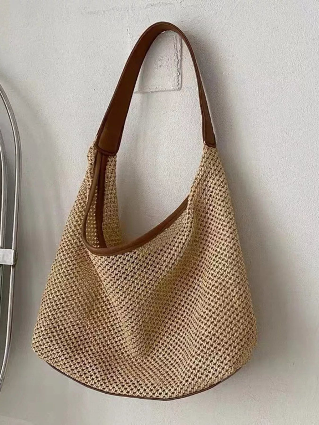 Woven Straw Handbag with Leather Strap 