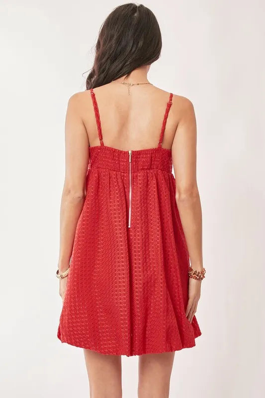 Davi & Dani Textured Sweetheart Neckline Bubble Hem Dress 