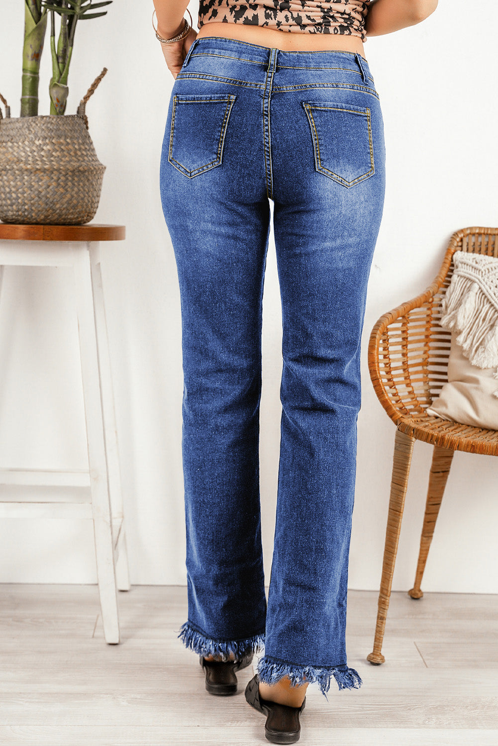 Ripped Frayed Hem Jeans 