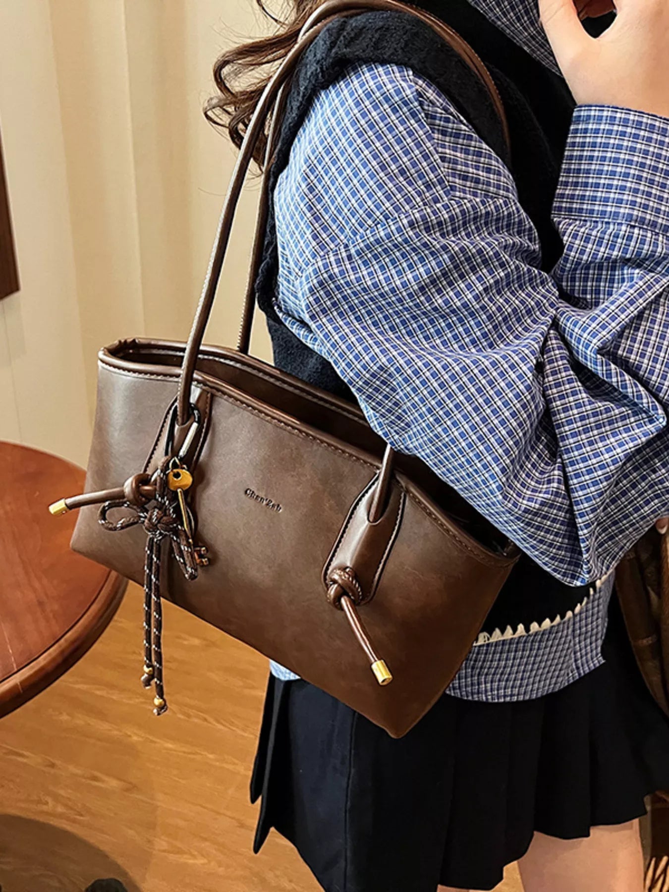 Vintage Style Leather Shoulder Bag 