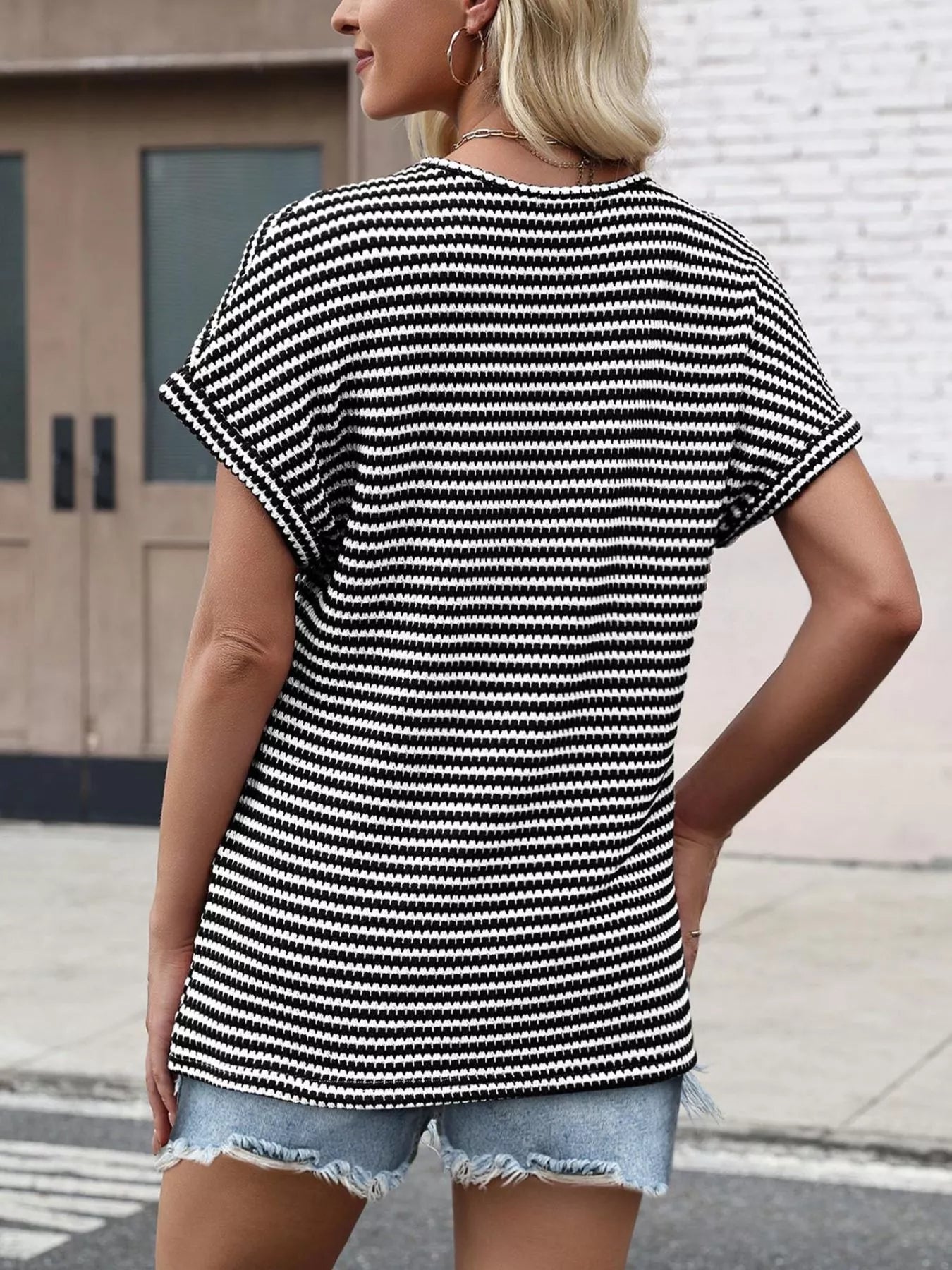 Striped V-Neck Relaxed Fit T-Shirt 