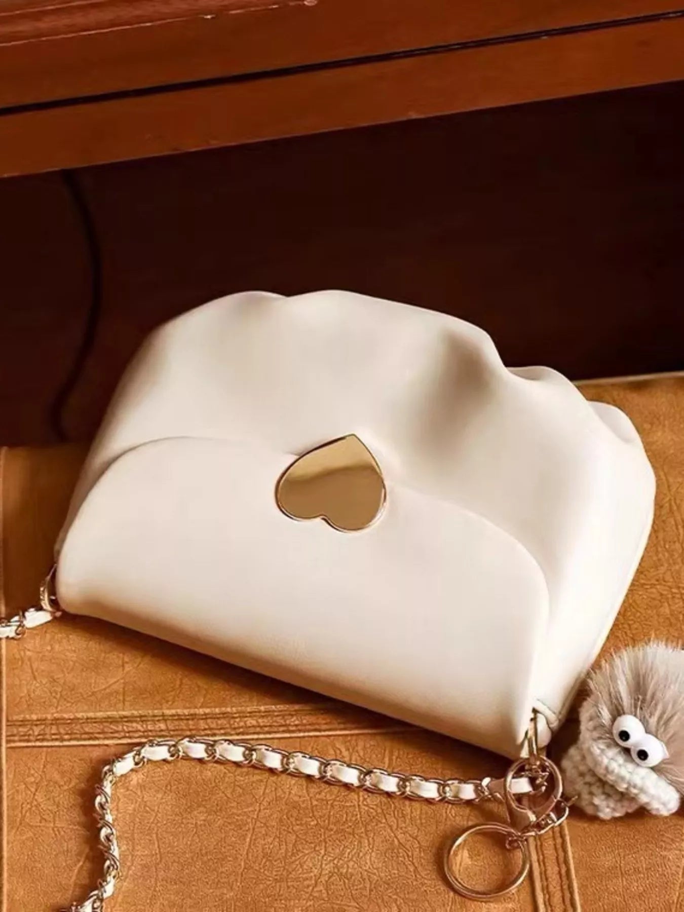 Heart Buckle Chain Crossbody Bag 