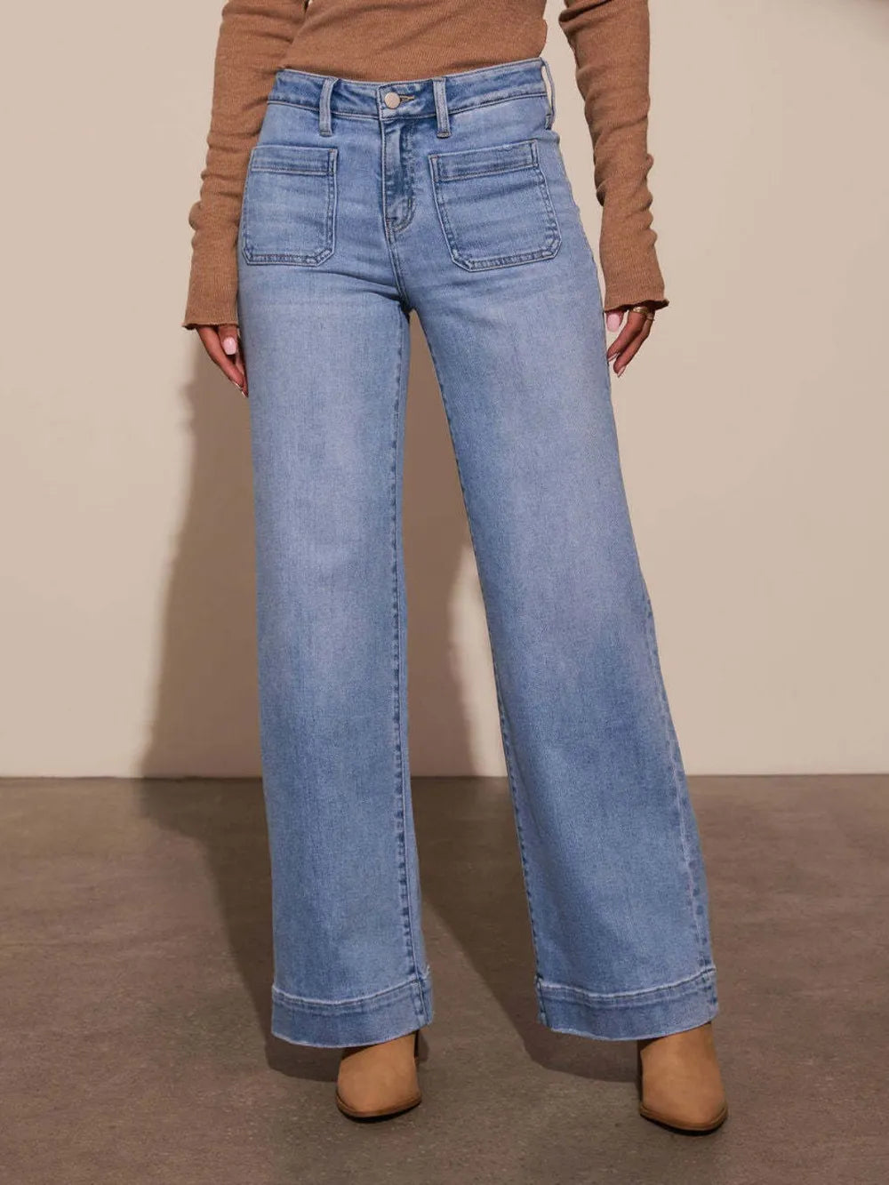 High Rise Front Pocket Patch Wide Leg Jeans 