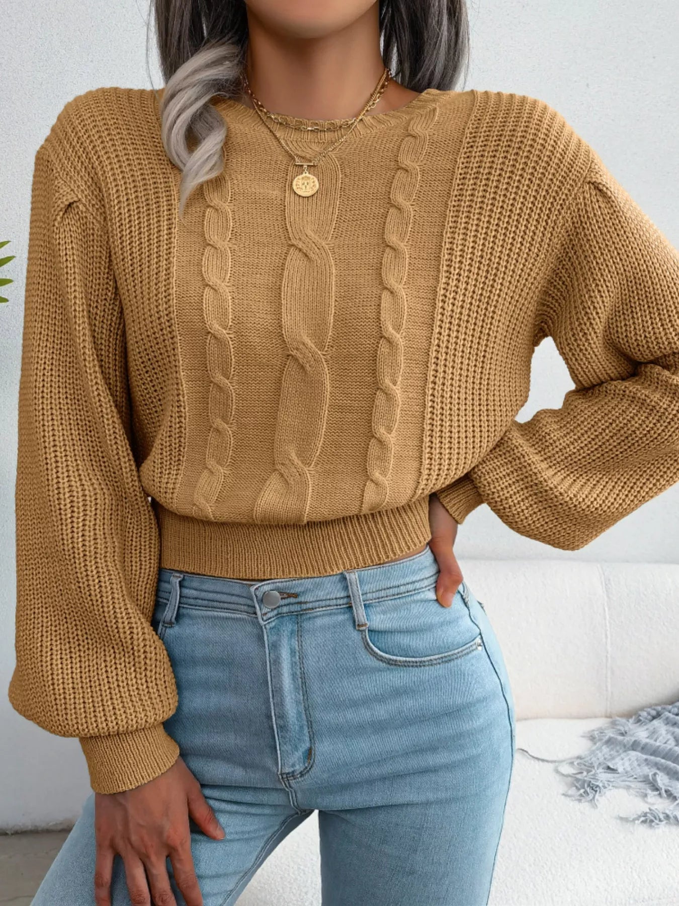 Cable Knit Round Neck Cropped Sweater 