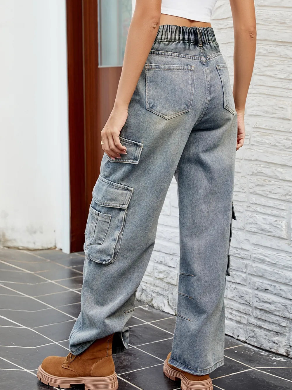 Washed Jeans with Pockets 