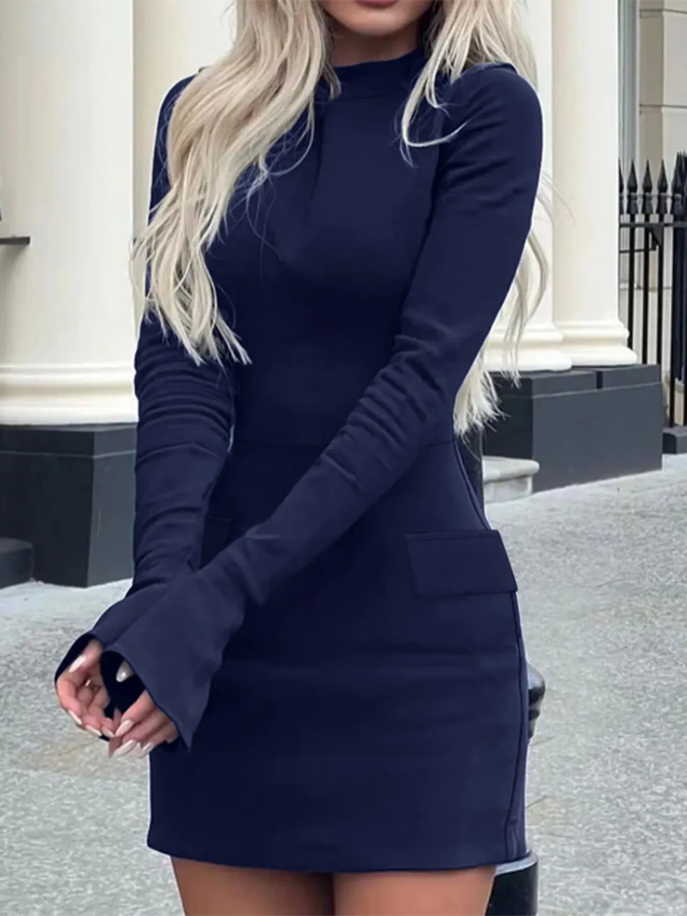 Long Sleeve Bodycon Mini Dress with Pockets 