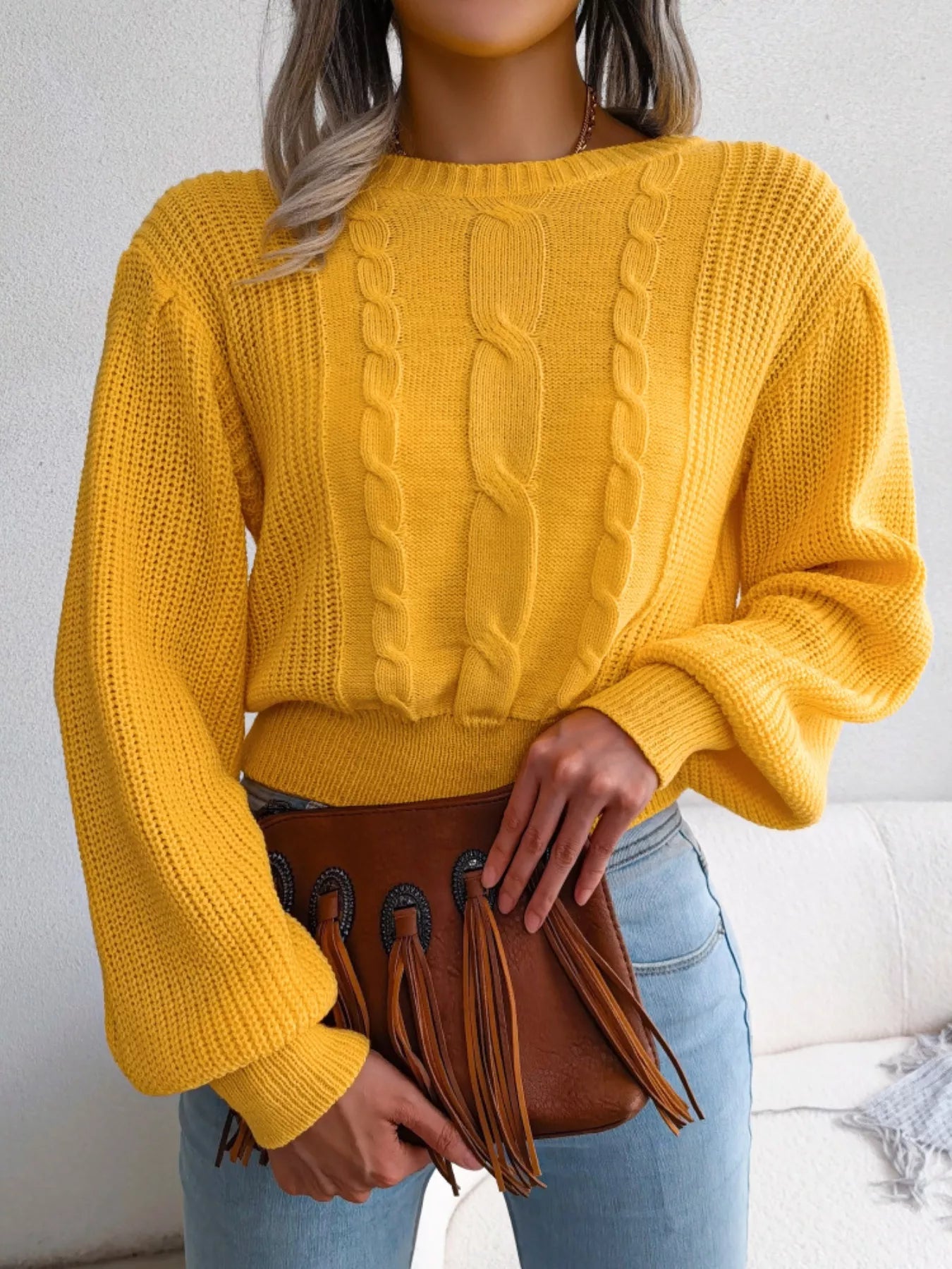 Cable Knit Round Neck Cropped Sweater 