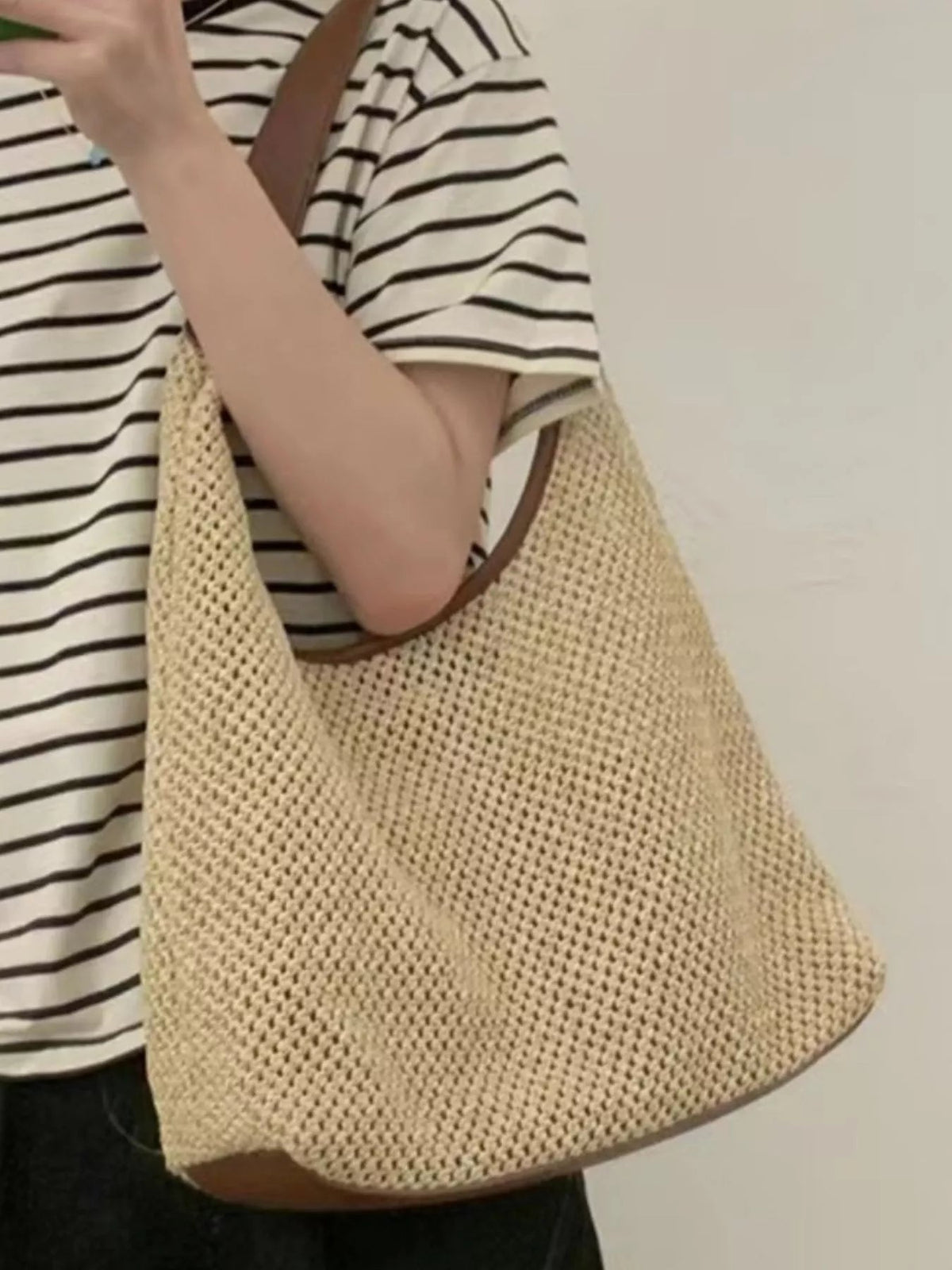 Woven Straw Handbag with Leather Strap 
