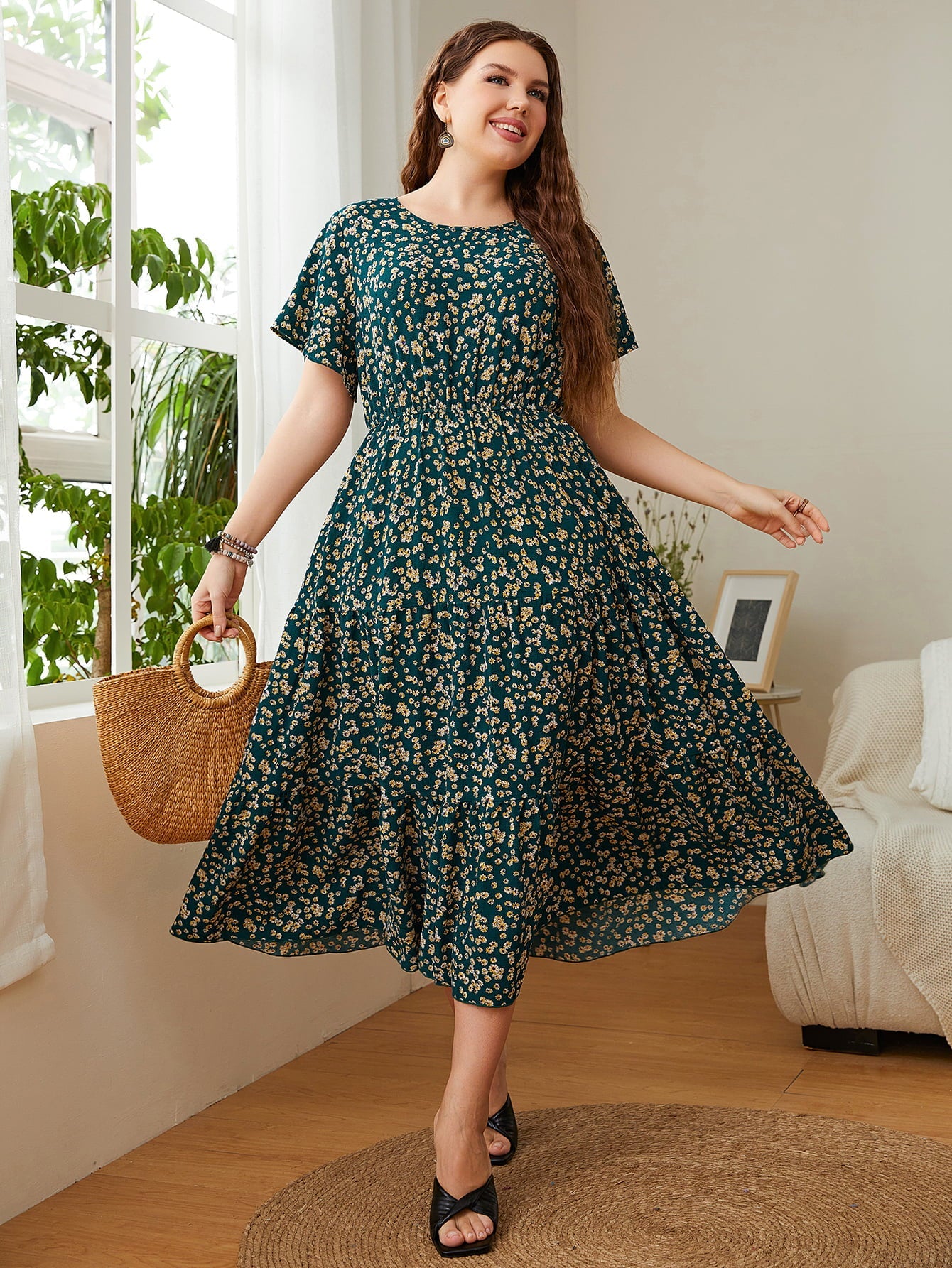 Honey Plus Size Floral Round Neck Short Sleeve Midi Dress 