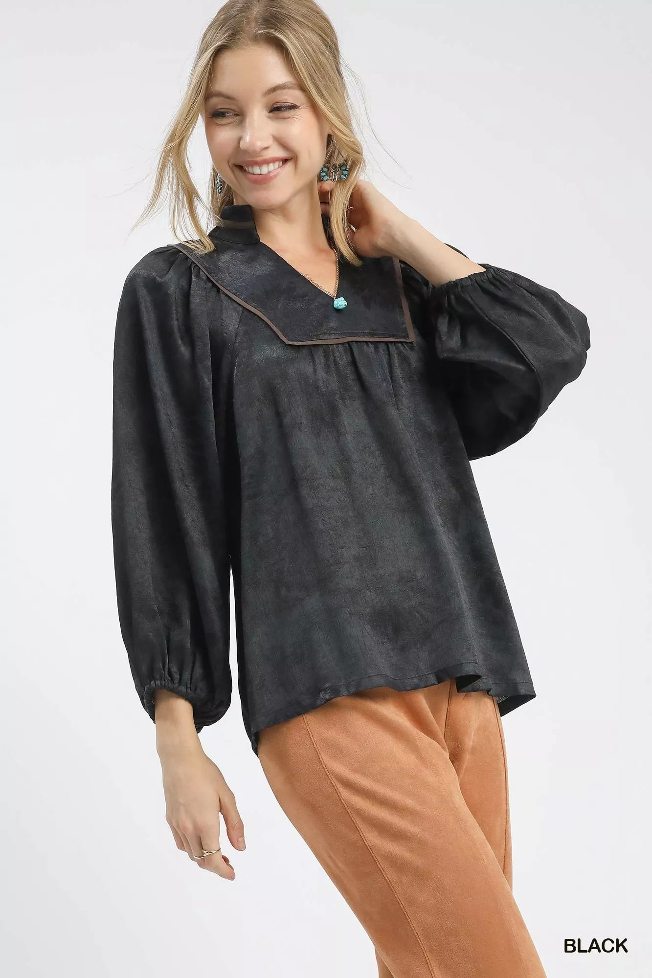 Umgee Crinkle Brocade Long Sleeve Blouse 