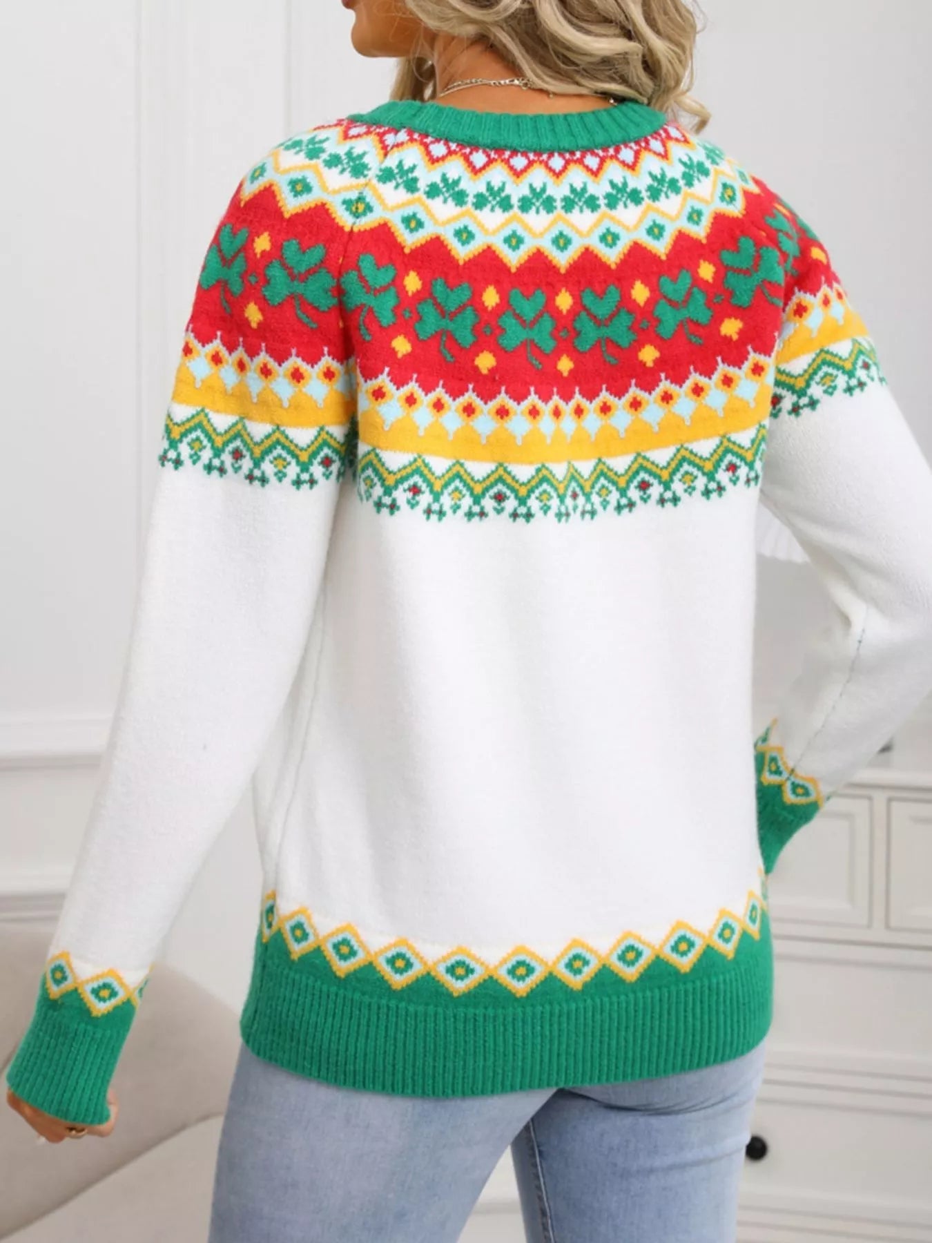 Clover Pattern Round Neck Knitted Sweater 