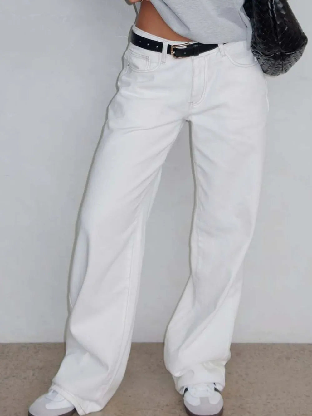 Wide Leg Jeans with Pockets 