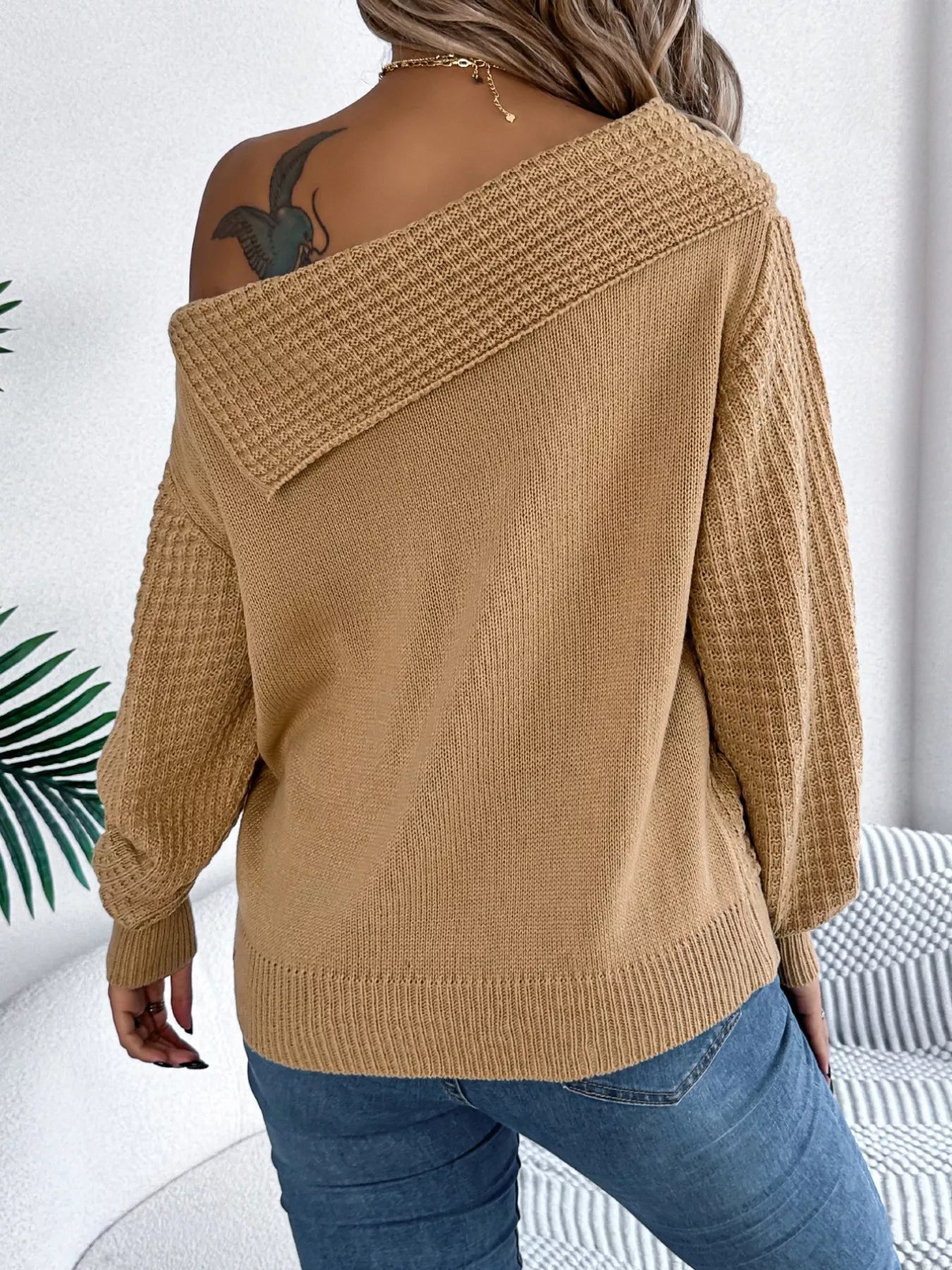 Off-Shoulder Cable Knit Sweater 