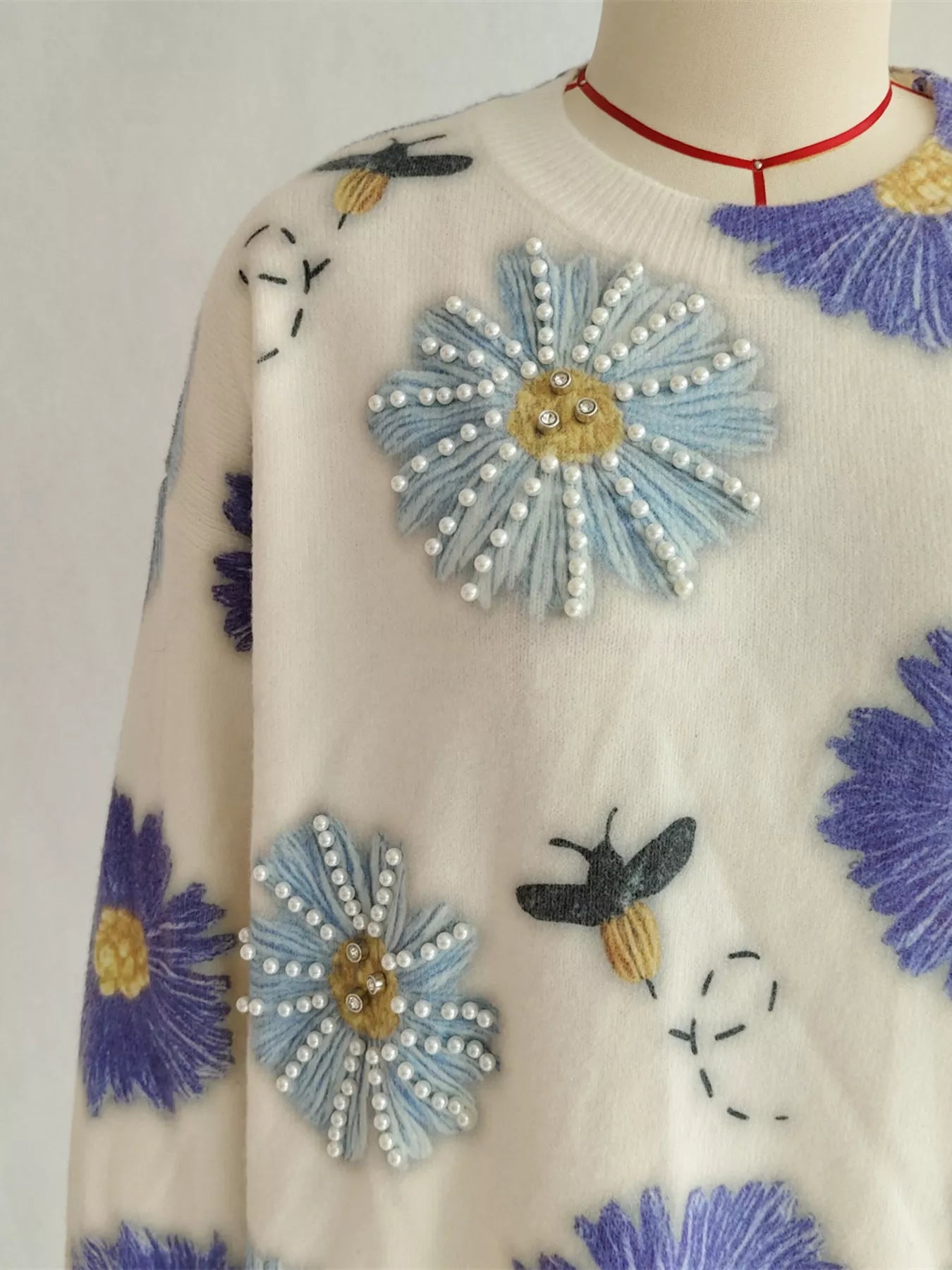 Pearl Detail Flower Round Neck Sweater 
