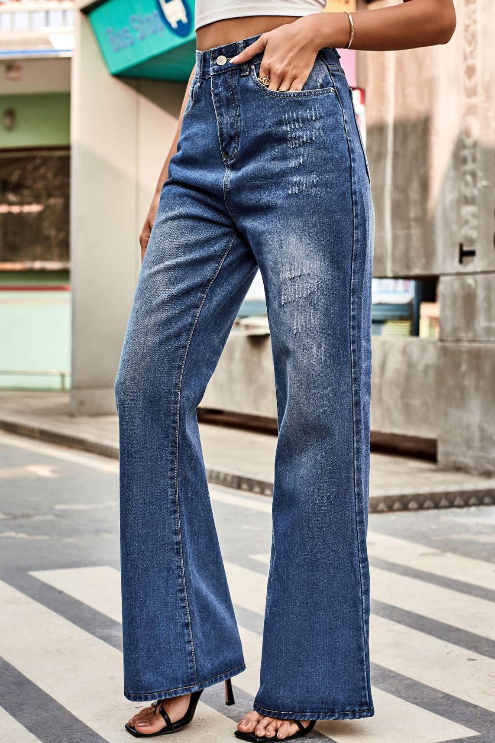 Buttoned Loose Fit Jeans with Pockets 