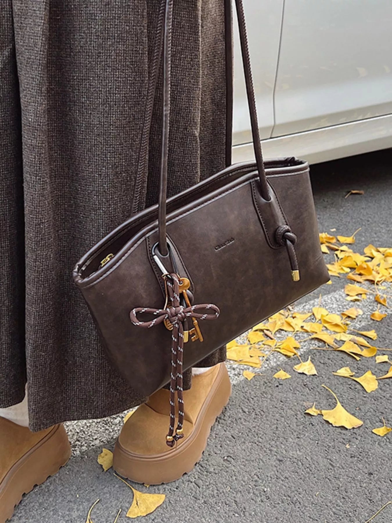 Vintage Style Leather Shoulder Bag 