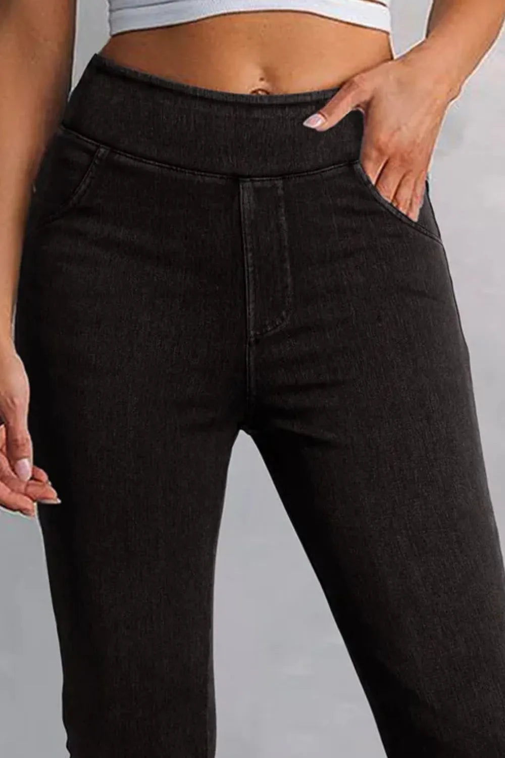 Skinny Jeans with Pockets 