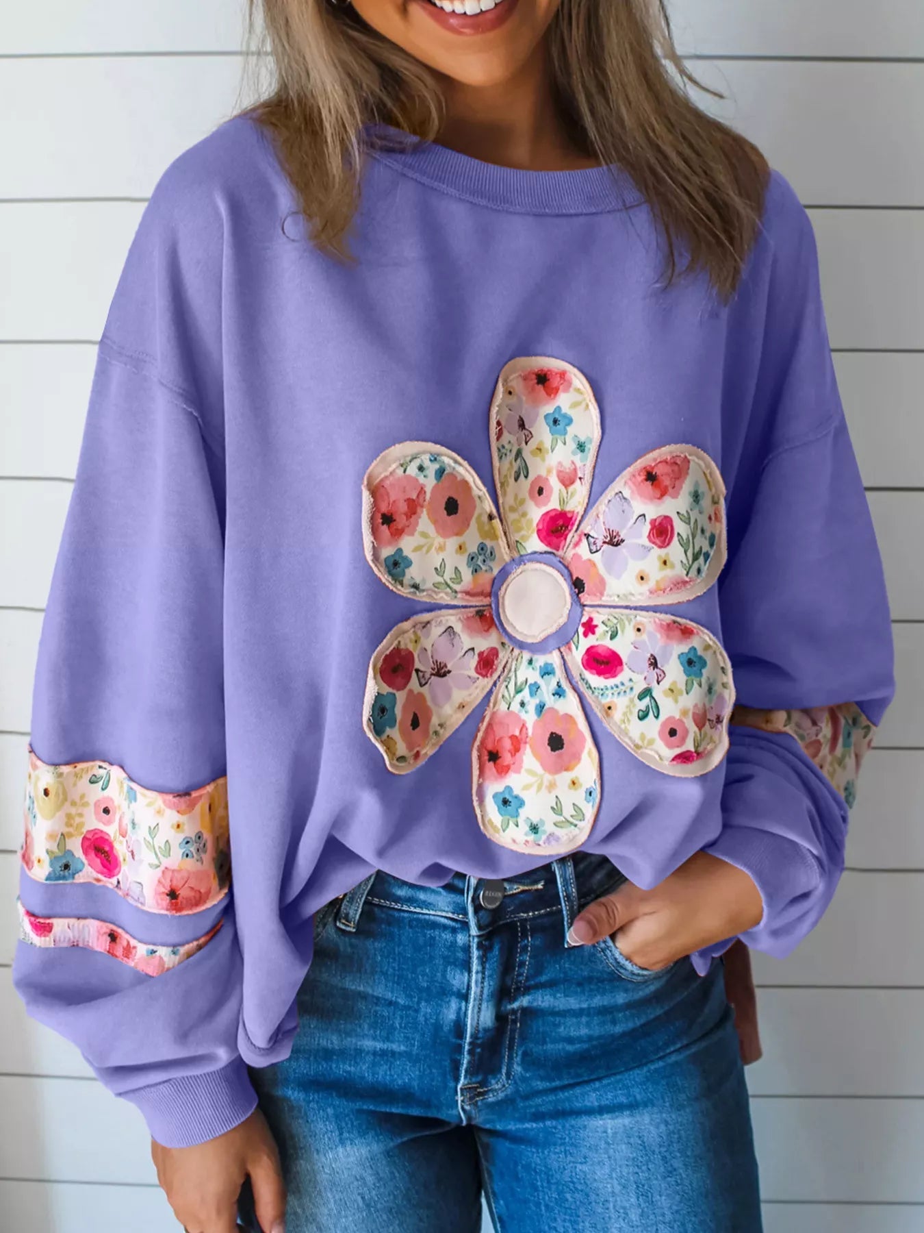 Plus Size Floral Applique Drop Shoulder Sweatshirt 