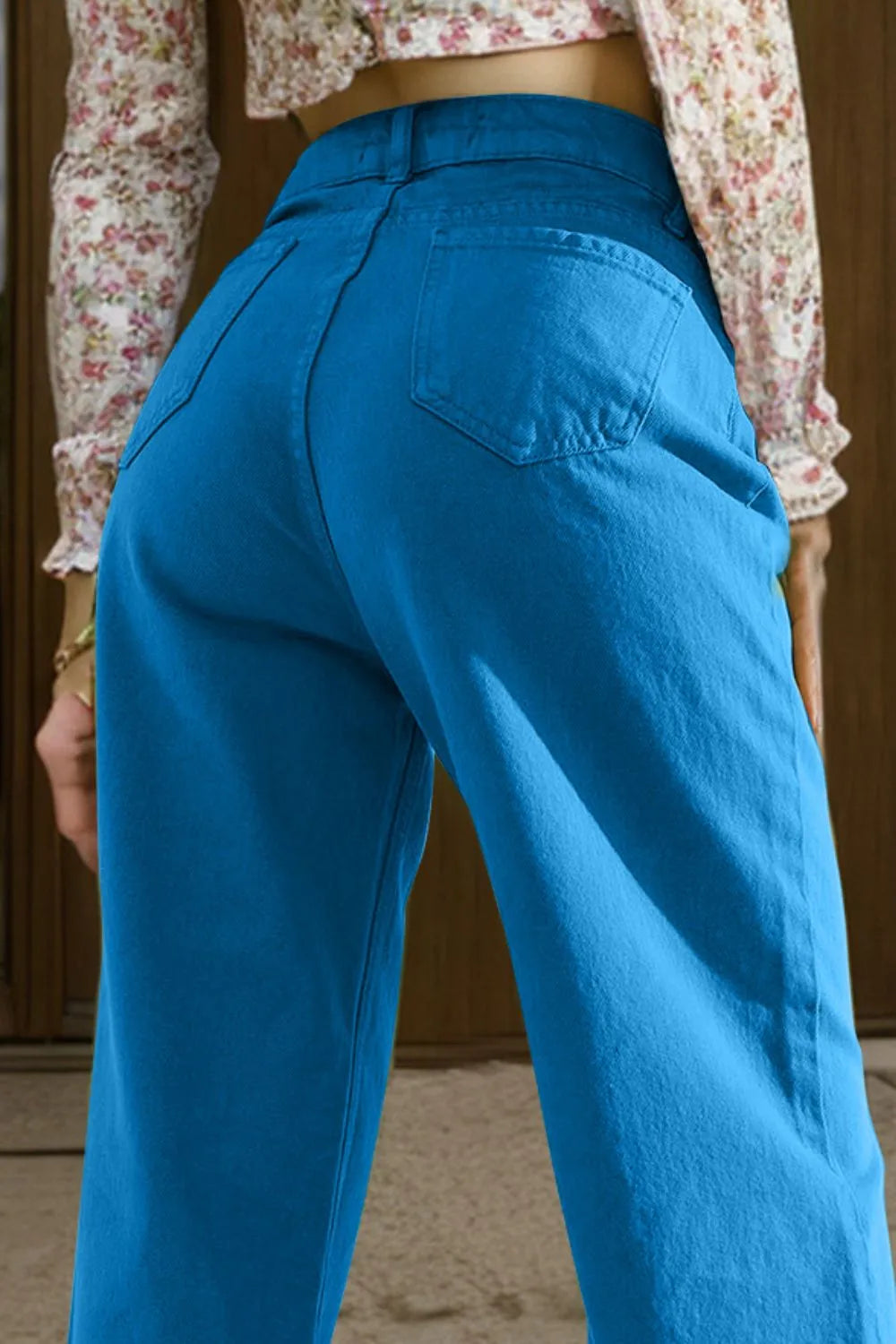 Wide Leg Jeans with Pockets 