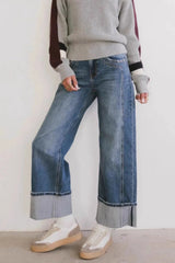 Straight Leg Jeans with Pockets 