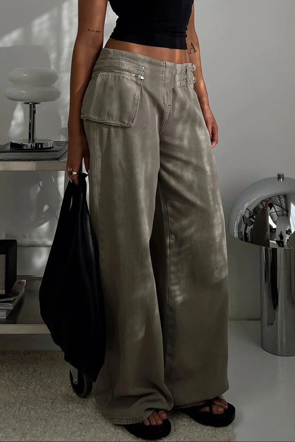 Wide Leg Jeans with Pockets 
