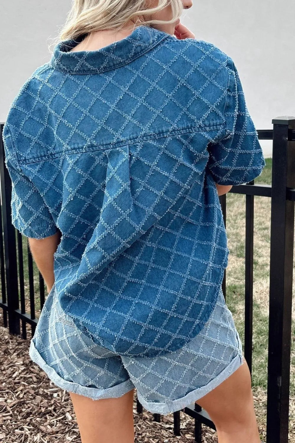 Pocketed Collared Neck Short Sleeve Denim Shirt 
