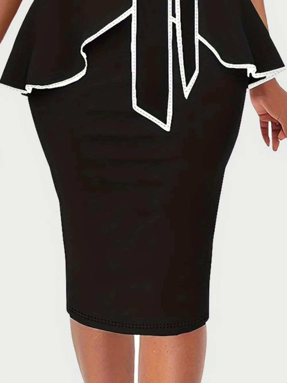 Plus Size Cutout Contrast Sleeveless Dress 