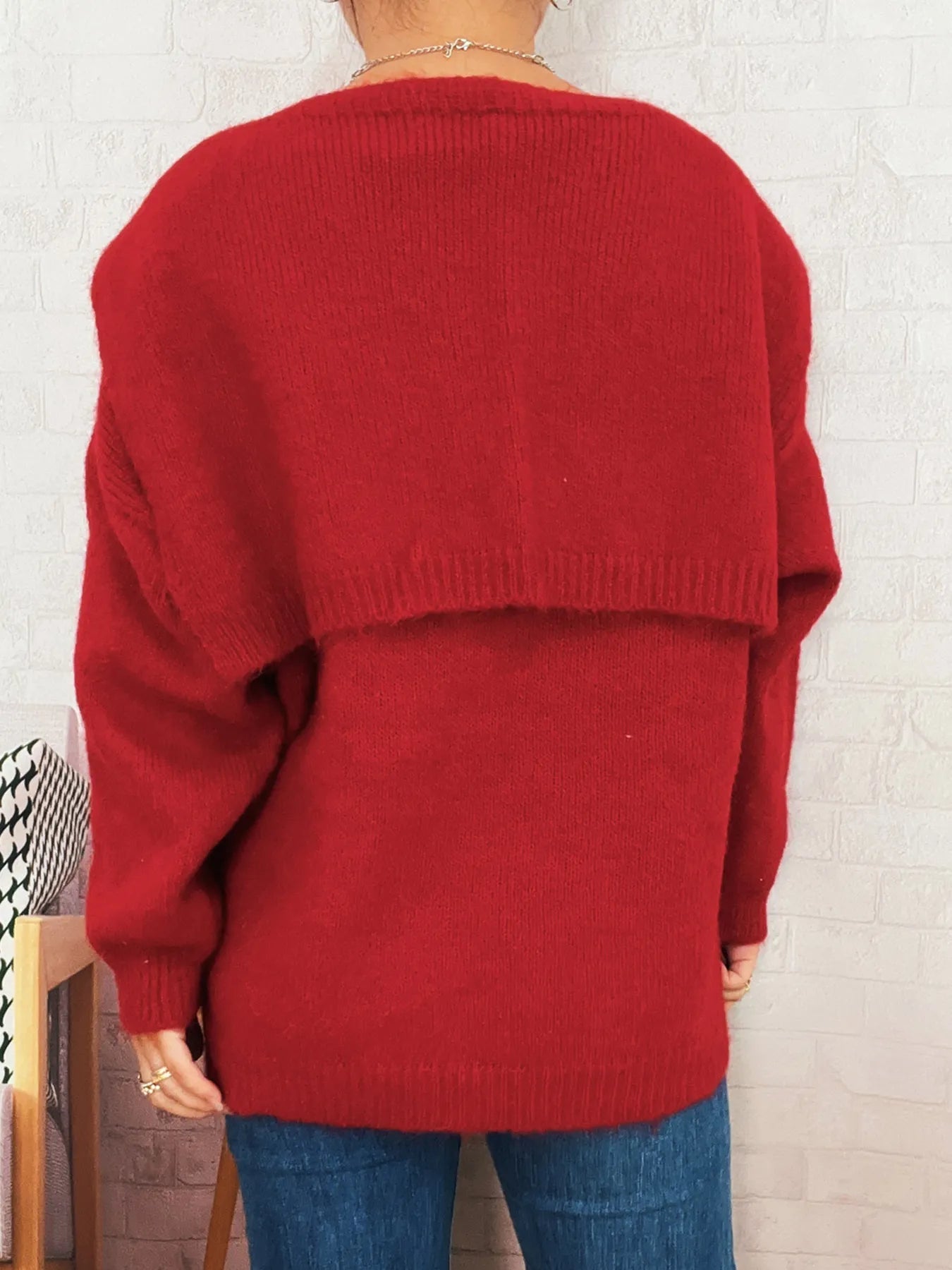 Ribbed Hem V-Neck Sweater with Shawl 