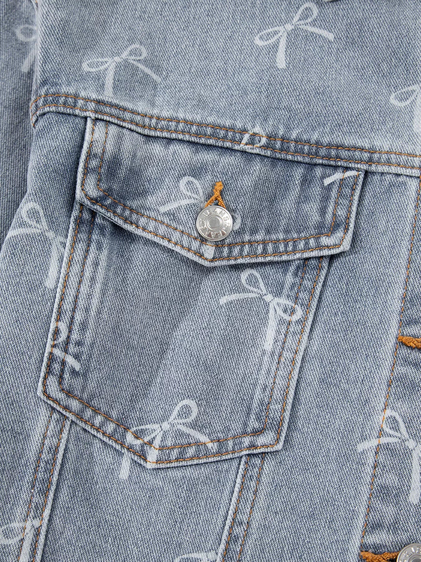 Bow Knot Print Light Wash Raw Hem Denim Jacket 