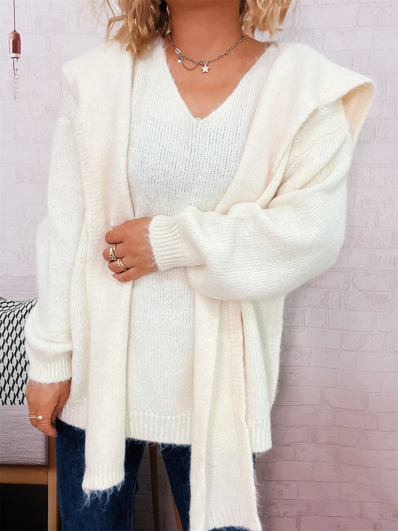 Ribbed Hem V-Neck Sweater with Shawl 
