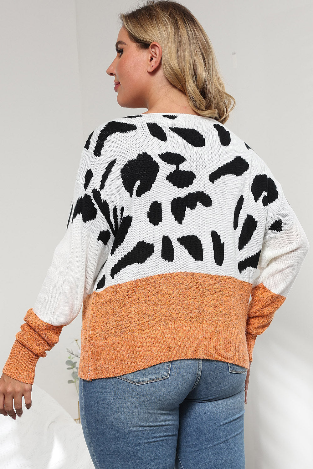 Plus Size Leopard Round Neck Long Sleeve Sweater 