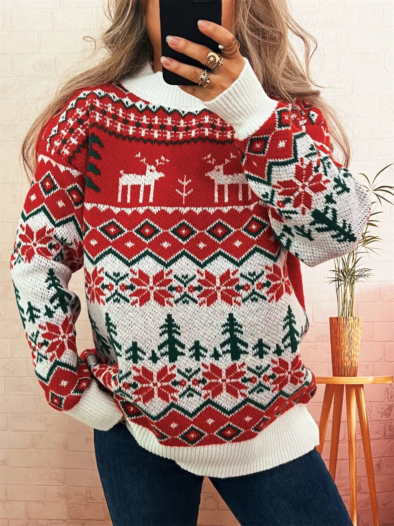 Christmas Reindeer Pattern Round Neck Sweater 