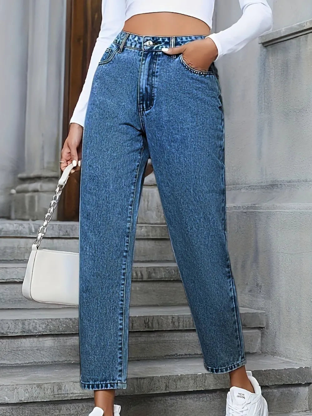 Pocketed Straight Leg Jeans 