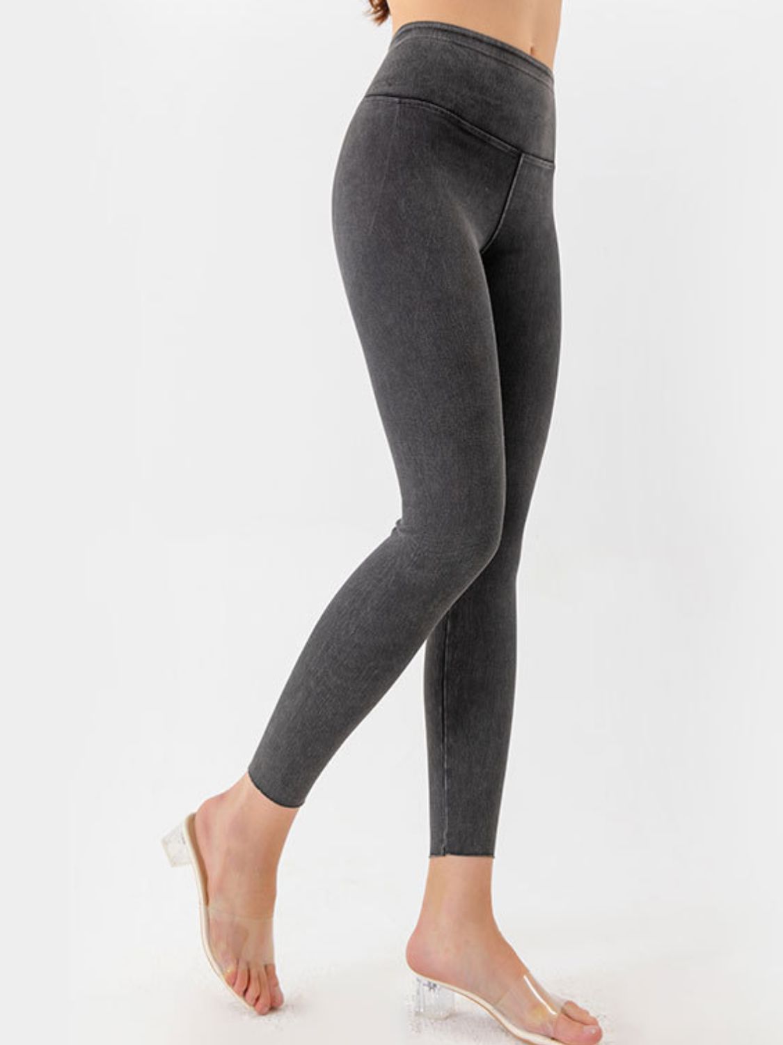 Wide Waistband Cropped Jeans 