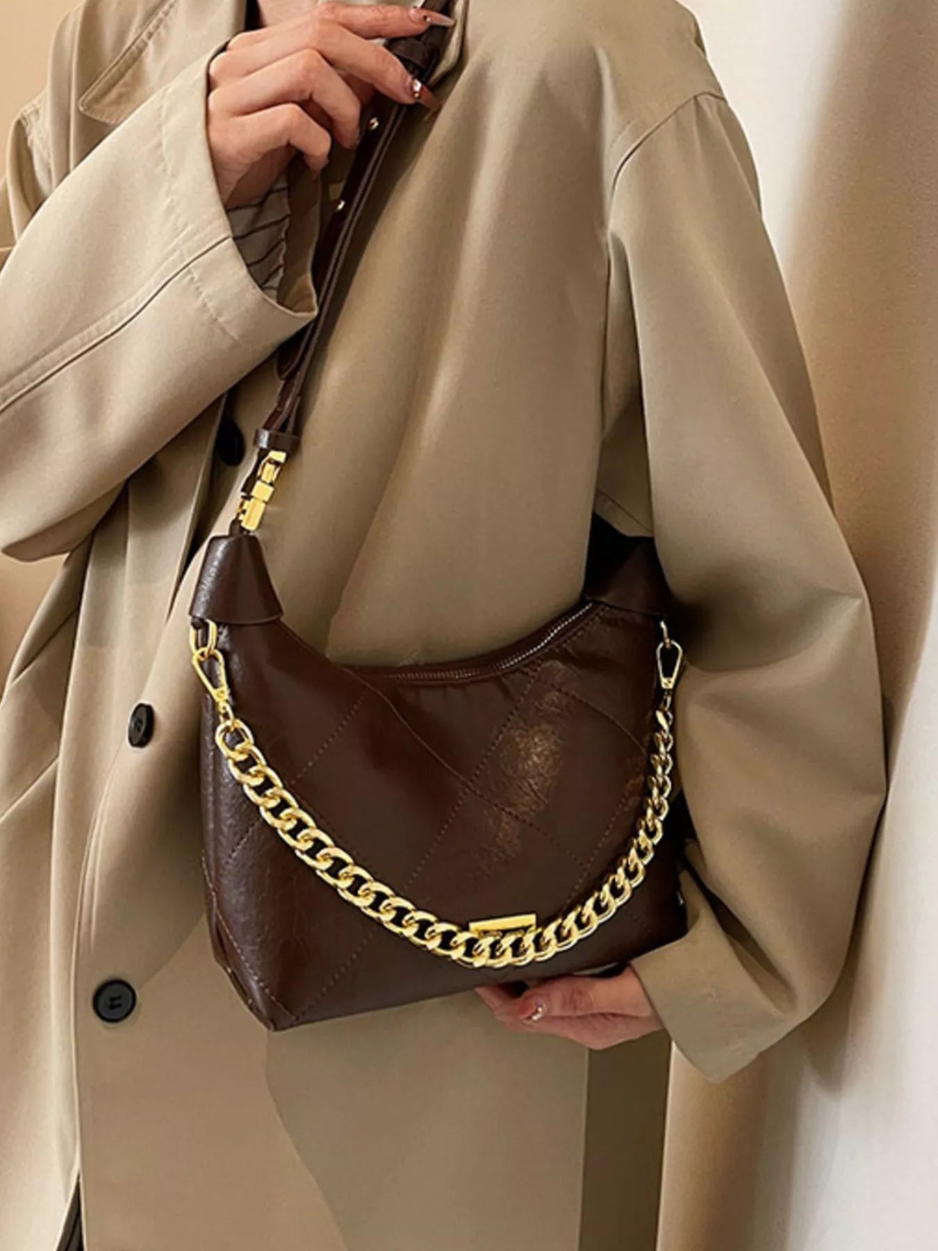 Chain Decor Leather Bag 