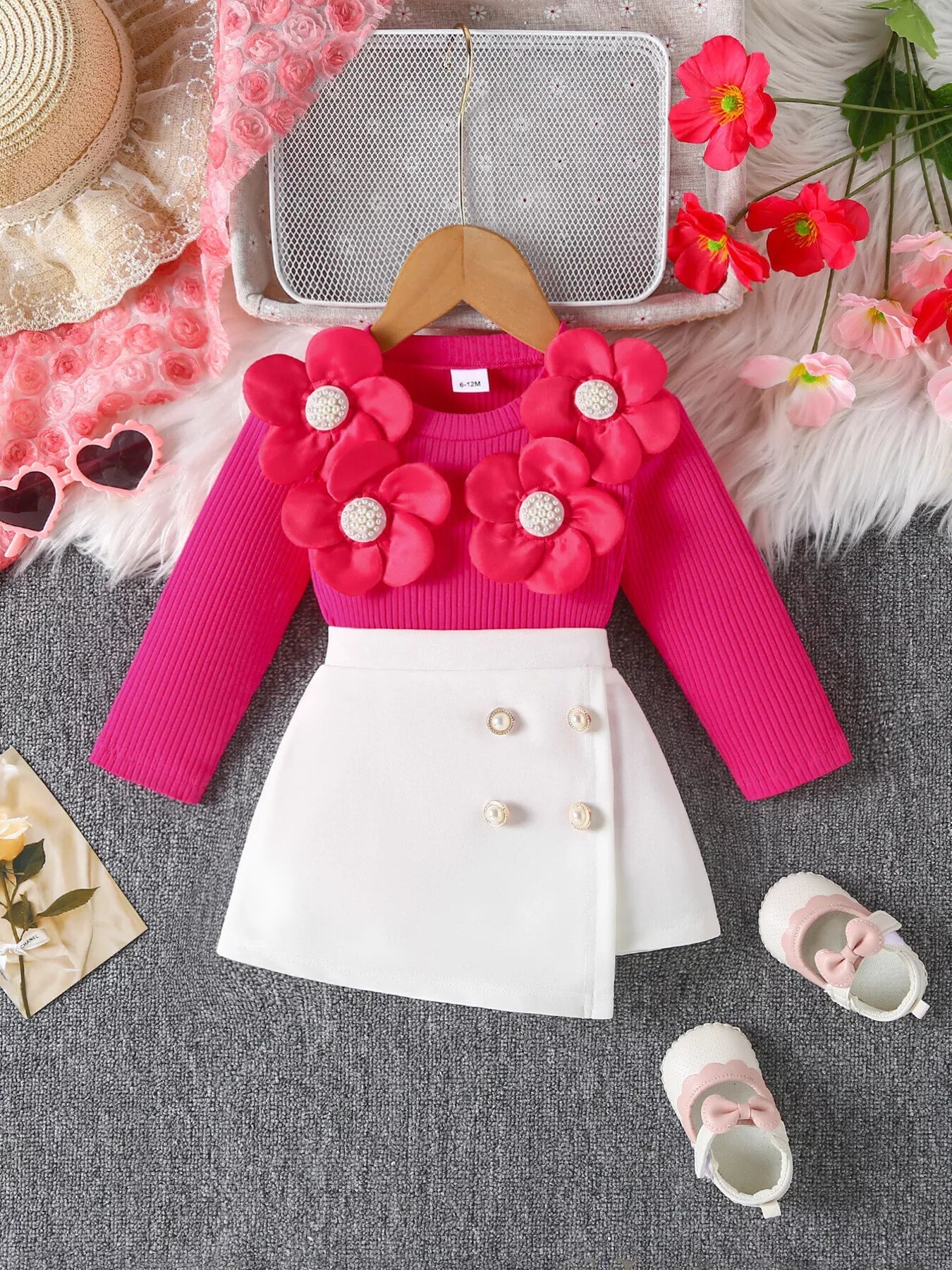 Children's Floral Applique Ribbed Top & Button Decor Skirt Set 