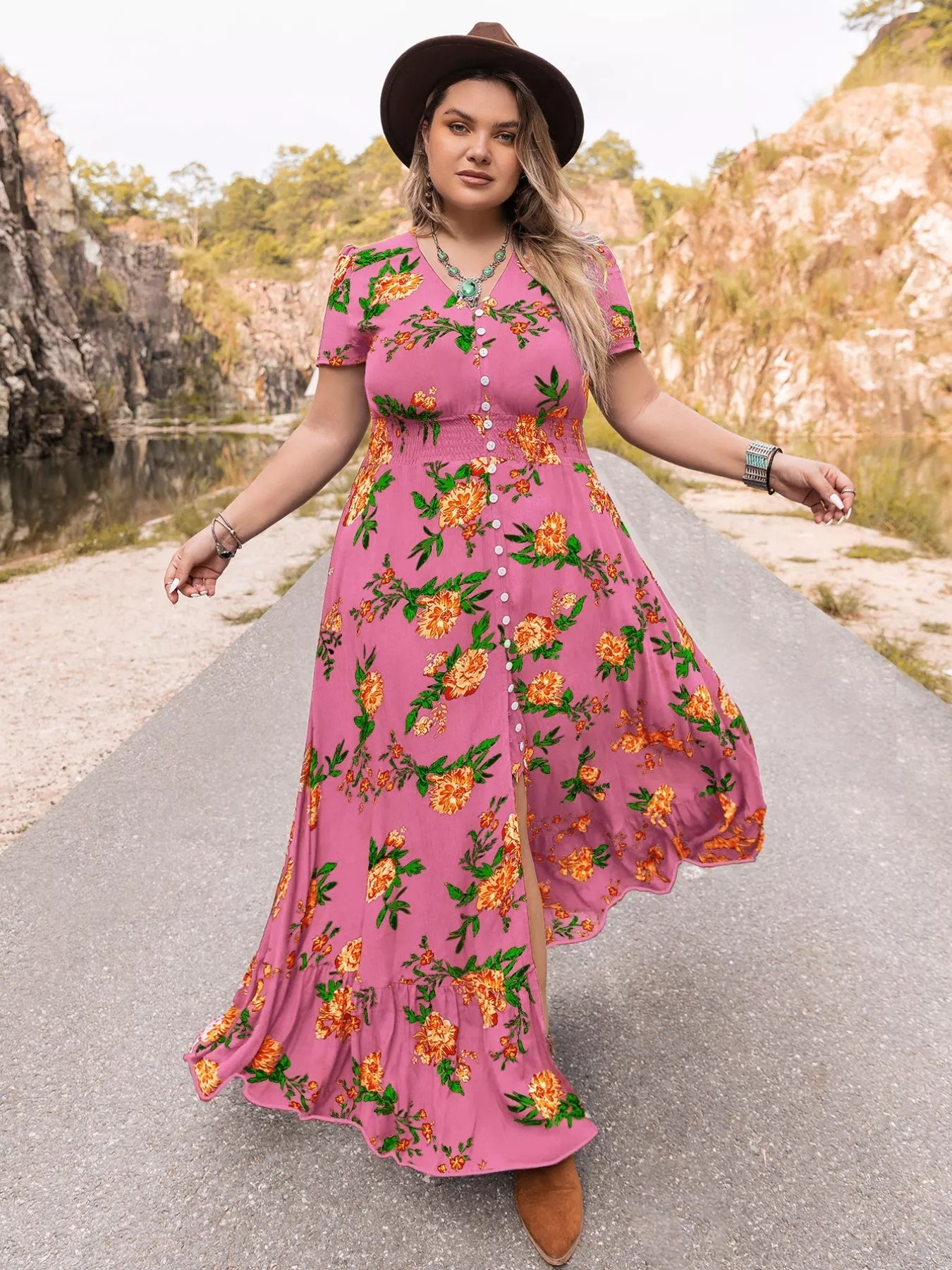 Plus Size Floral V-Neck Short Sleeve Maxi Dress 
