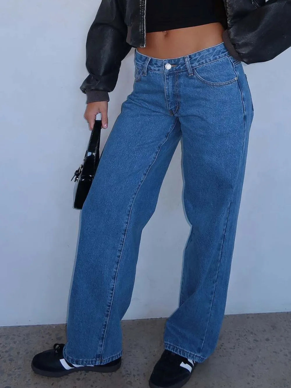 Wide Leg Jeans with Pockets 