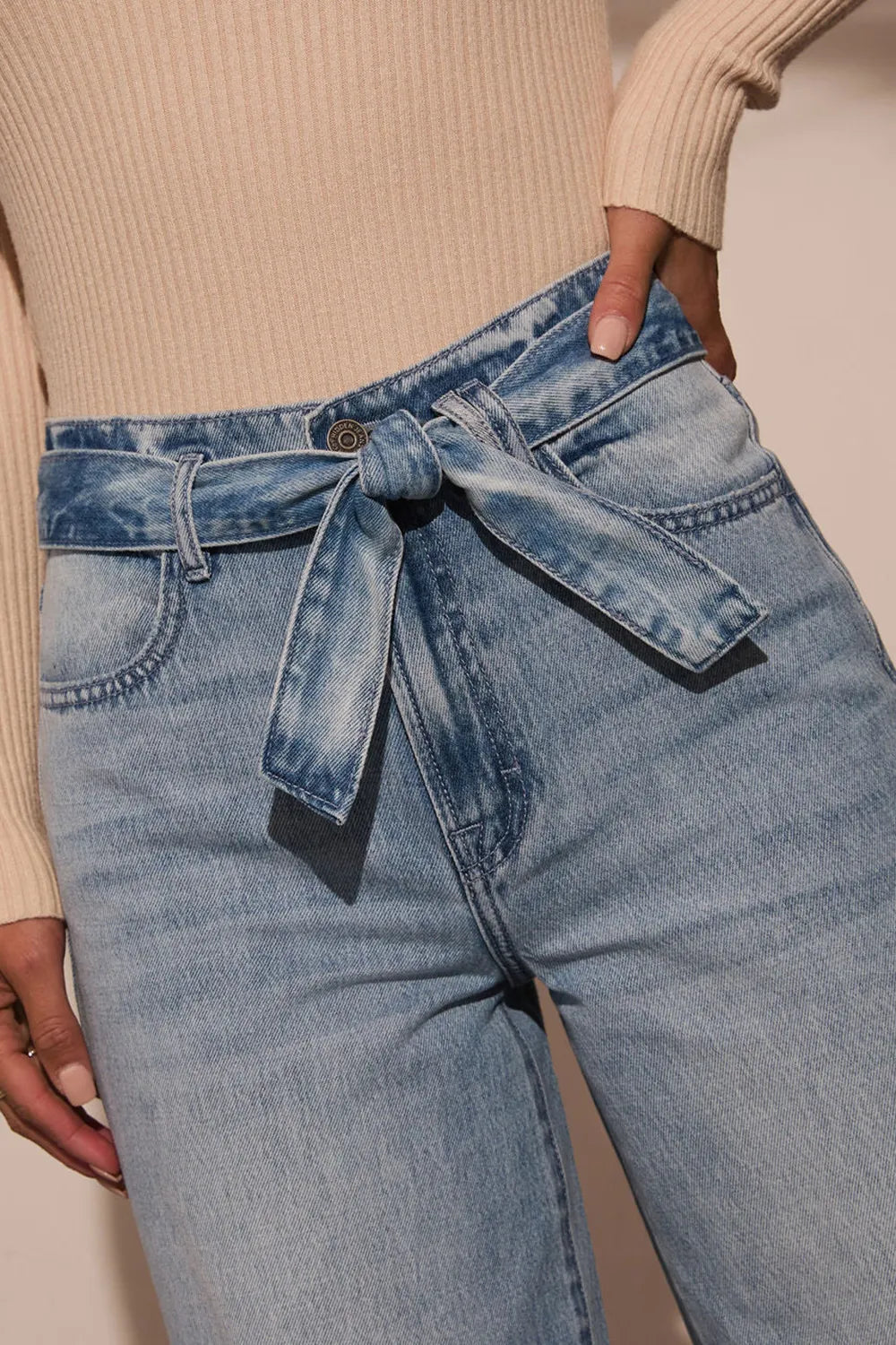 Tied Wide Leg Jeans with Pockets 