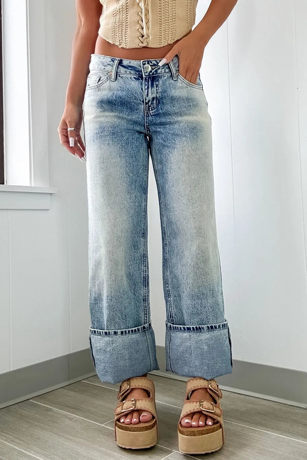 Washed Wide Leg Jeans with Pockets 