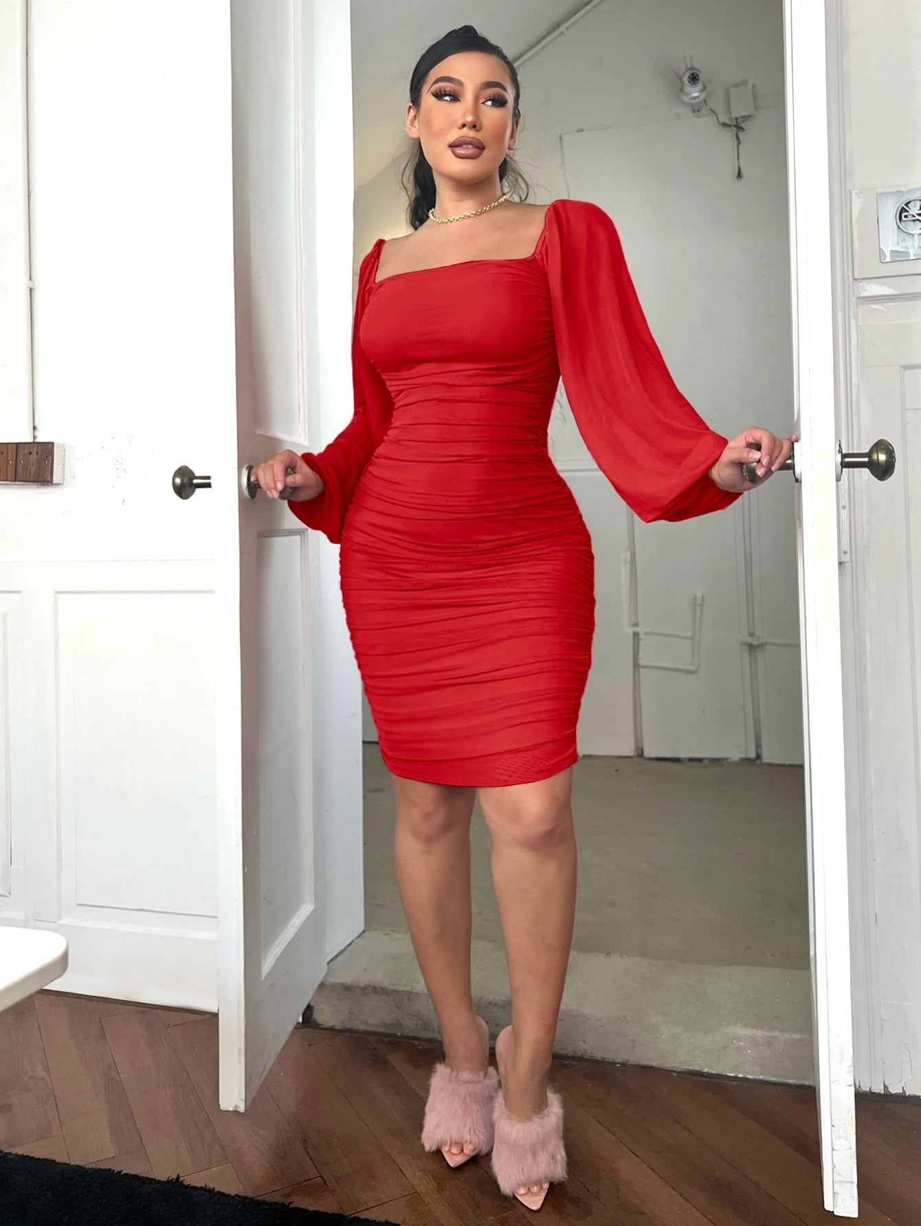 Zip-Back Ruched Bodycon Dress 
