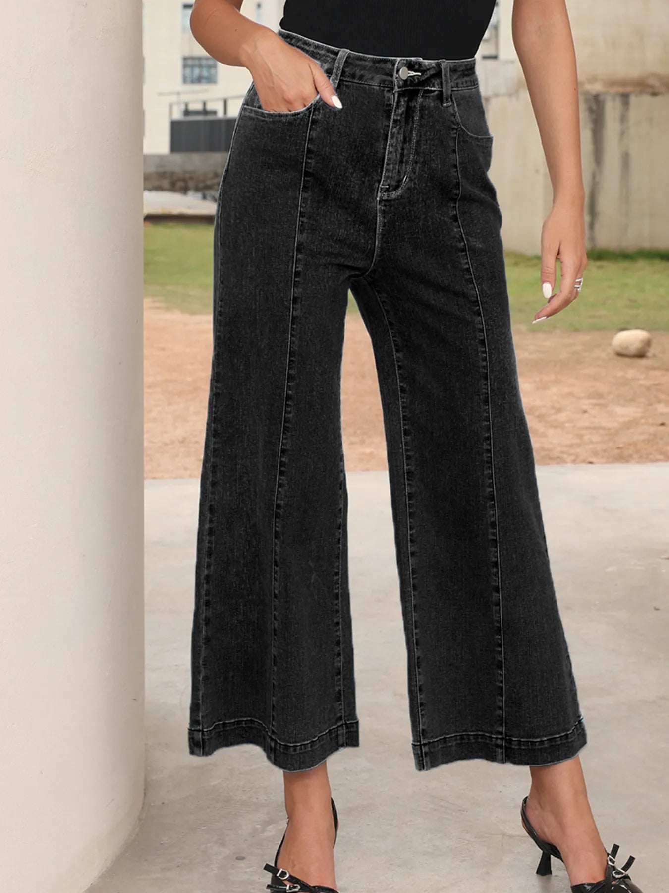 Seam Detail Flared Bottom Ankle Length Jeans 