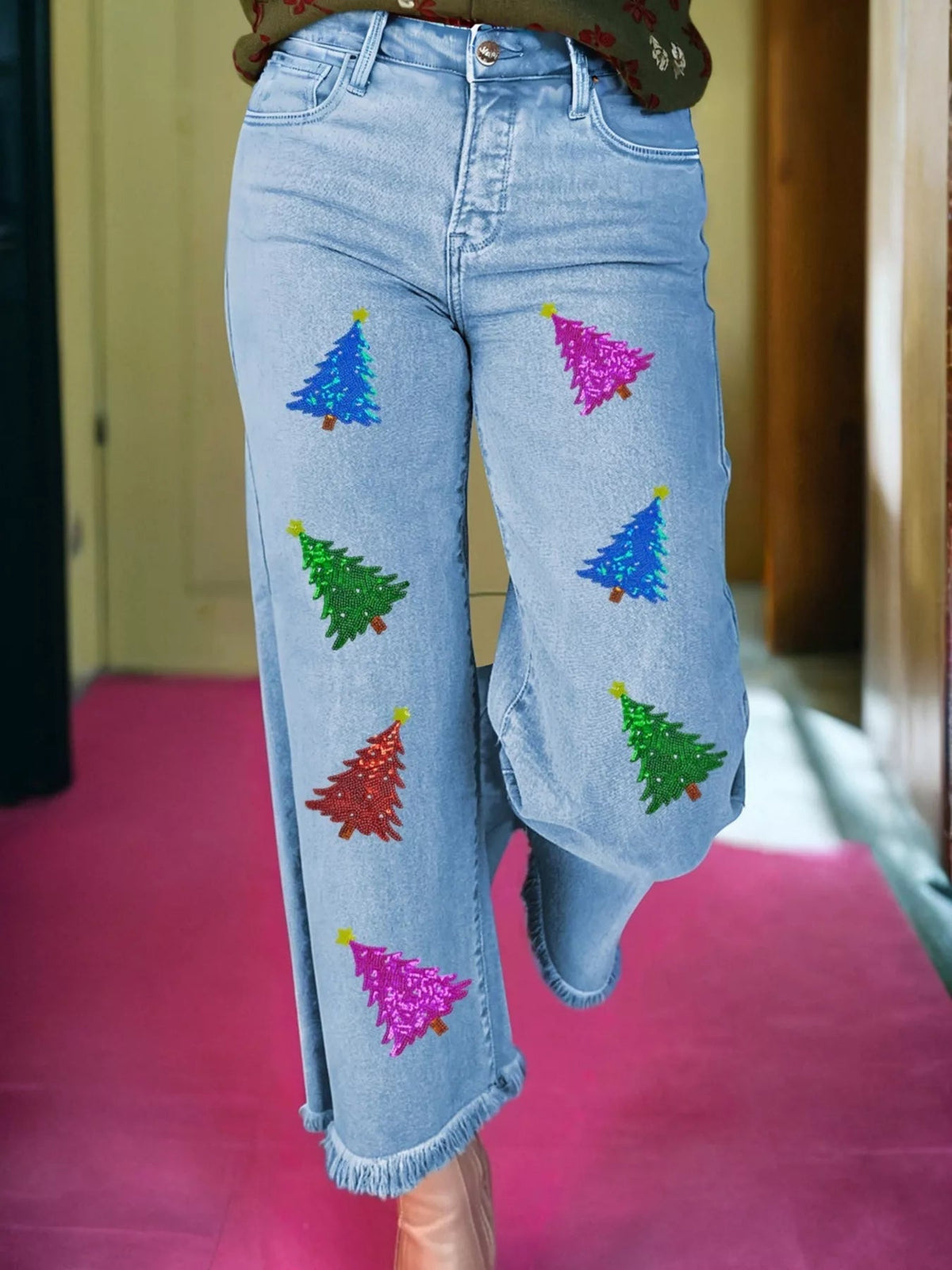 Colorful Sequin Christmas Tree Patched Raw Hem Cropped Wide Leg Jeans 