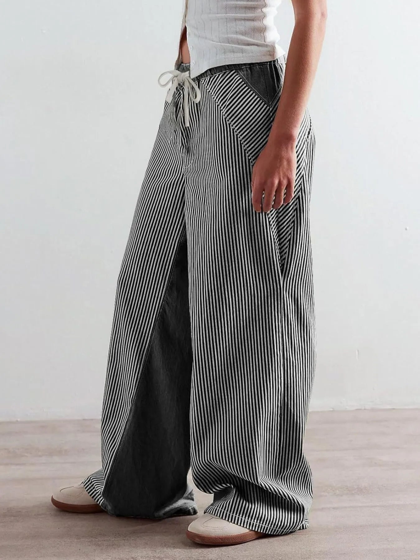 Striped Wide Leg Jeans 